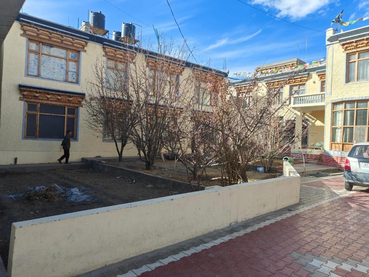 Hotel Lonchay Residency Leh Kültér fotó